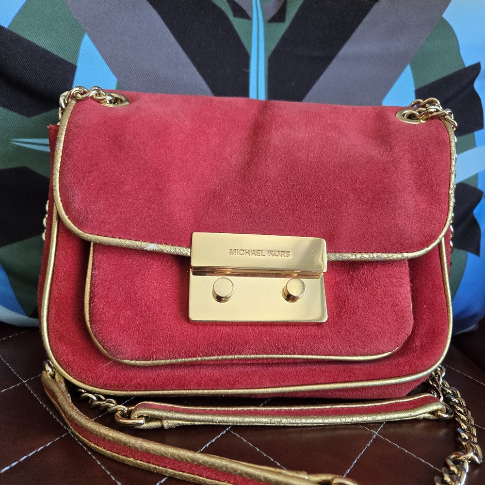 Michael Kors Red and Gold Crossbody Bag with Elegant Design